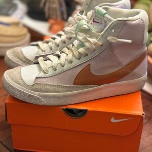 Nike Blazers size 4.5